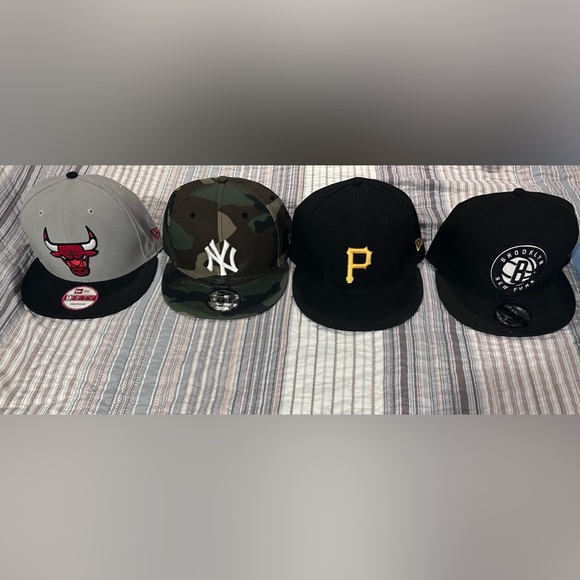 LOT OF 4 Hats lightly worn 3 Snap Back OS 1 7 3/8 AMAZING DEAL 4 NEW ERA HATS - Picture 1 of 7